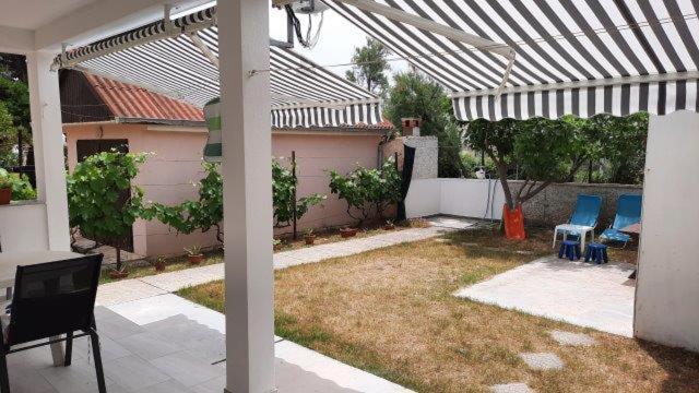 Apartmani Popovic Nin Exterior foto